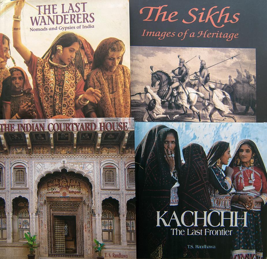 Haveli Hauz Khas Nova Deli Exterior foto